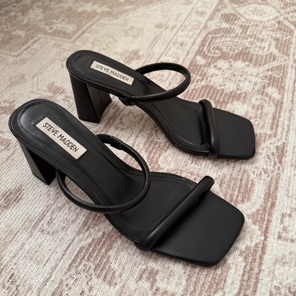 Steve Madden Lilah Heel Black - Picture 3 of 5